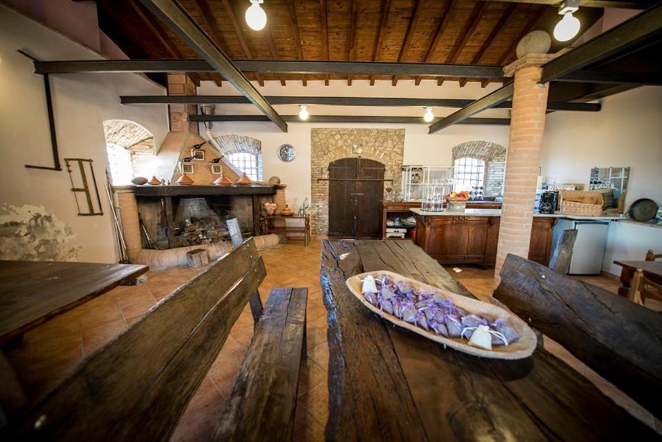 Fattoria Branciana Bed & Breakfast Rossena Eksteriør bilde