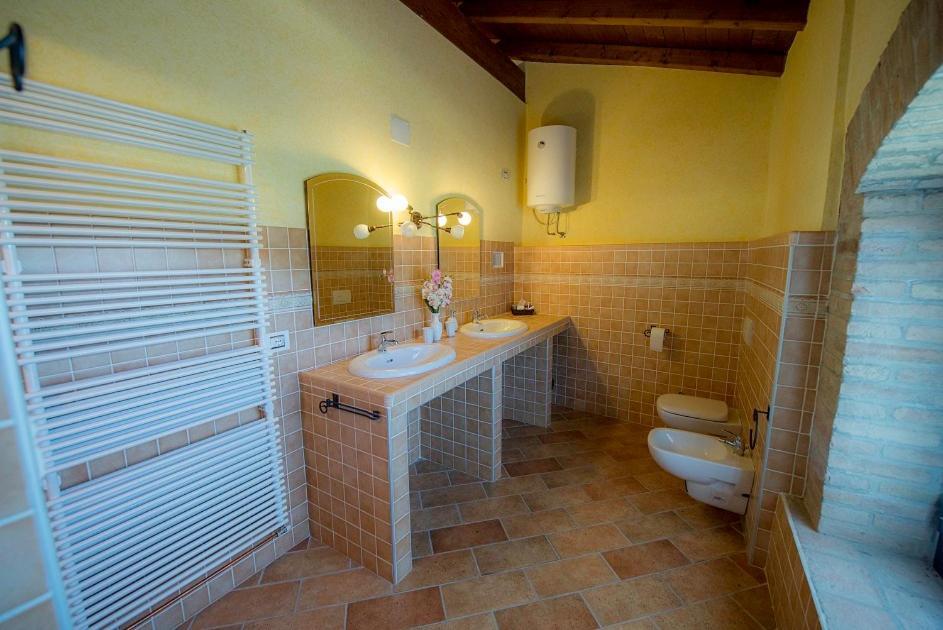 Fattoria Branciana Bed & Breakfast Rossena Eksteriør bilde